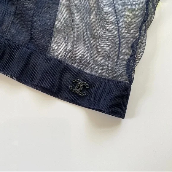 🌟SOLD🌟 Vintage Chanel Silk Skirt Set - Picture 5 of 12